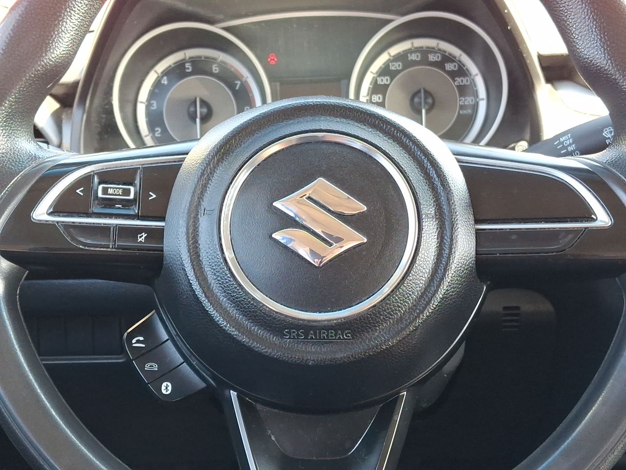SUZUKI - 26