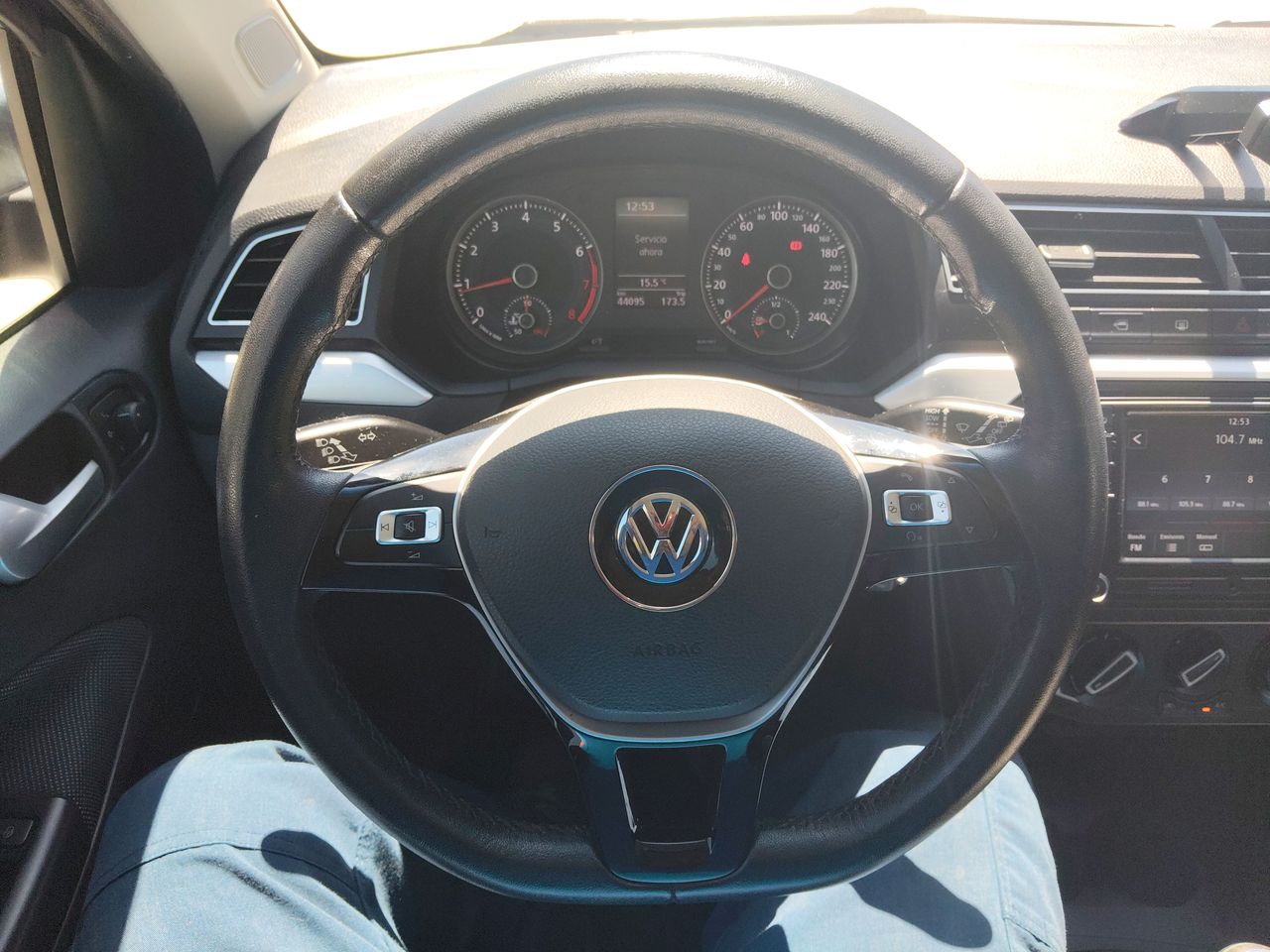 VOLKSWAGEN - 26