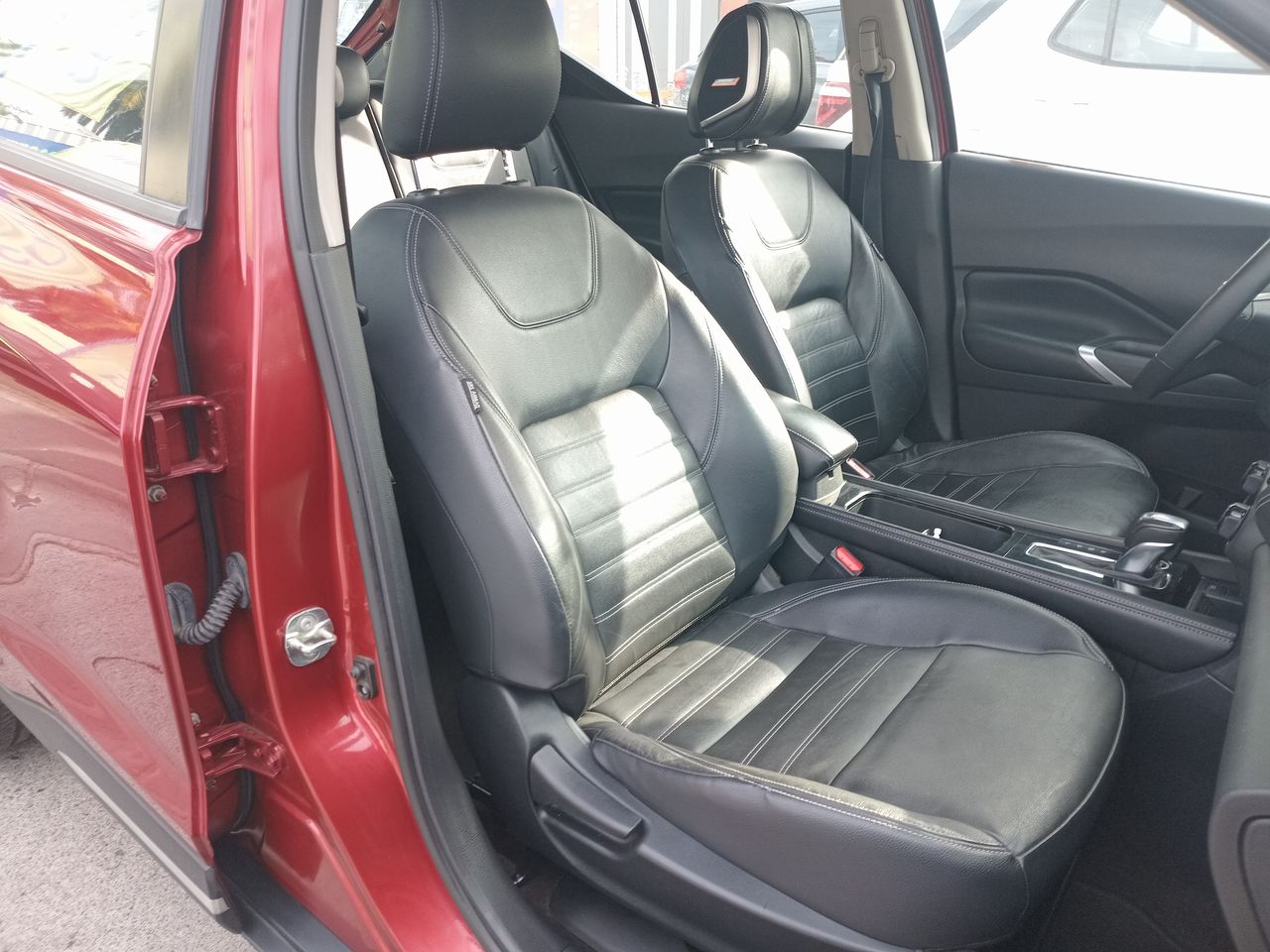 NISSAN - 24