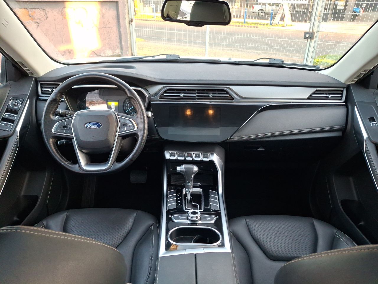 Ford Territory — foto 25 de 29