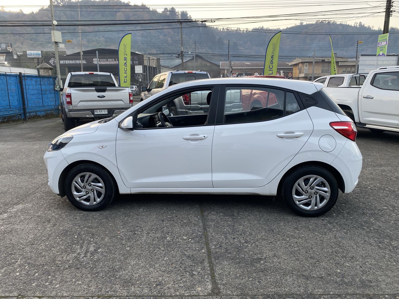 HYUNDAI - 4