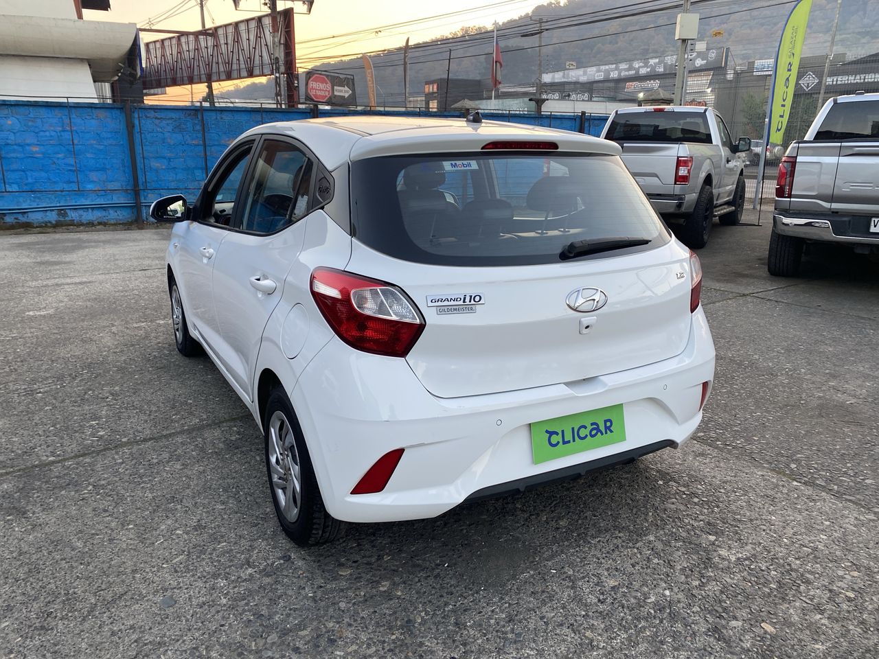 HYUNDAI - 5
