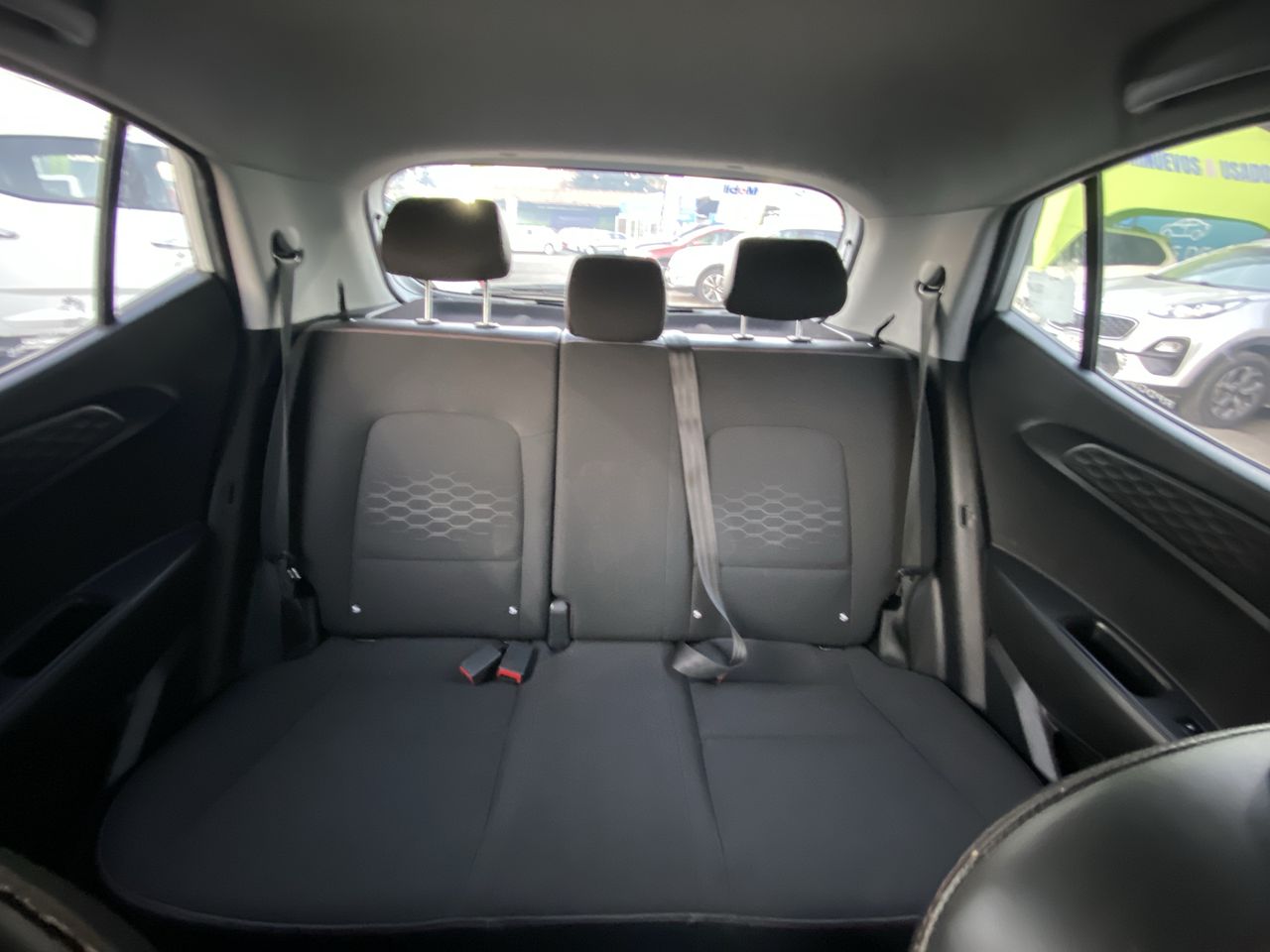 HYUNDAI - 13