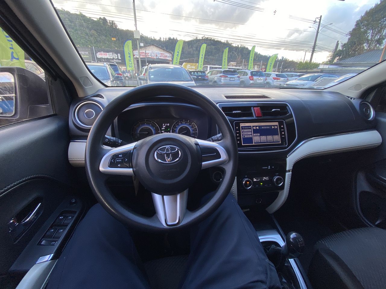 TOYOTA - 32