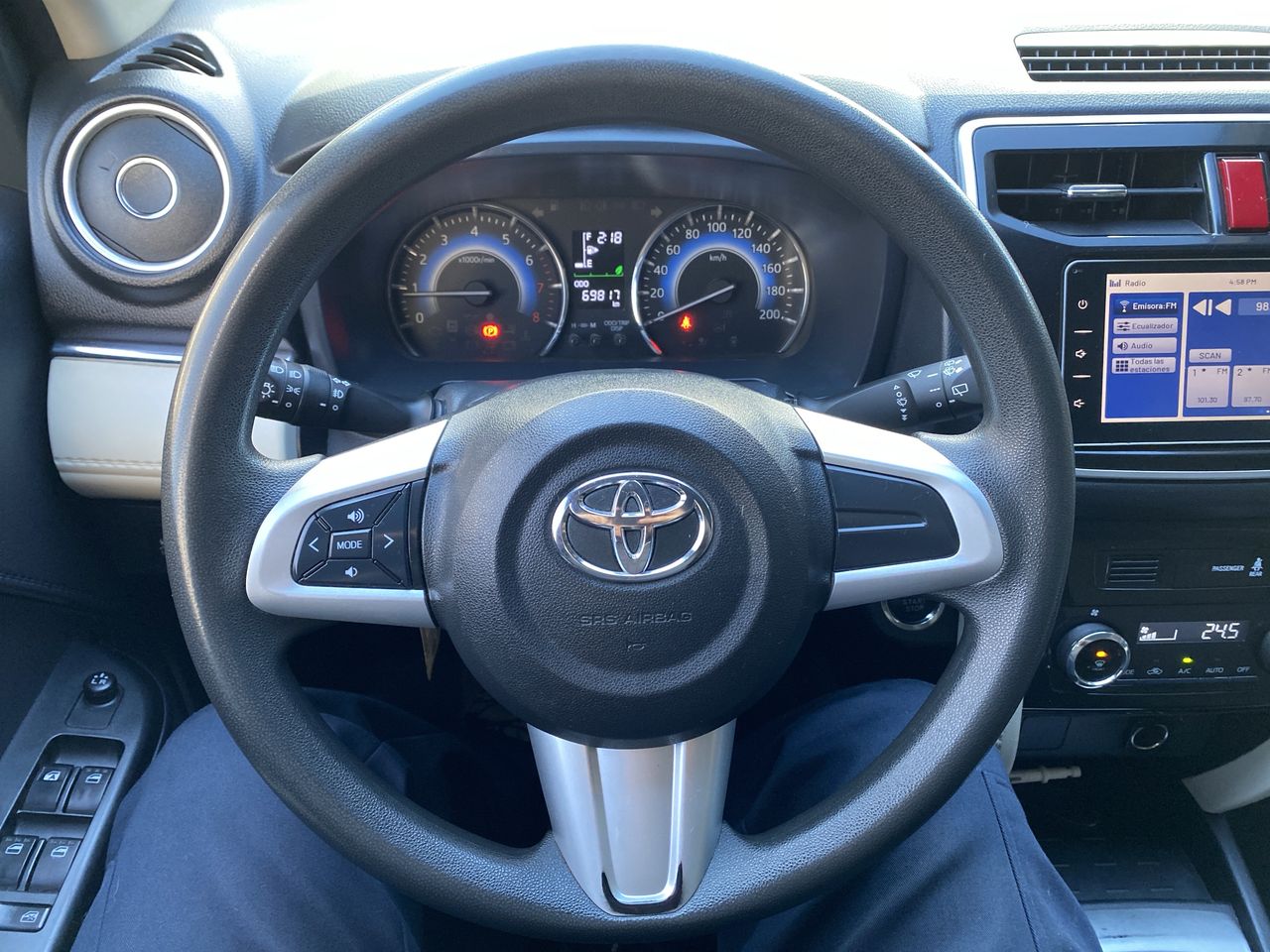 TOYOTA - 25