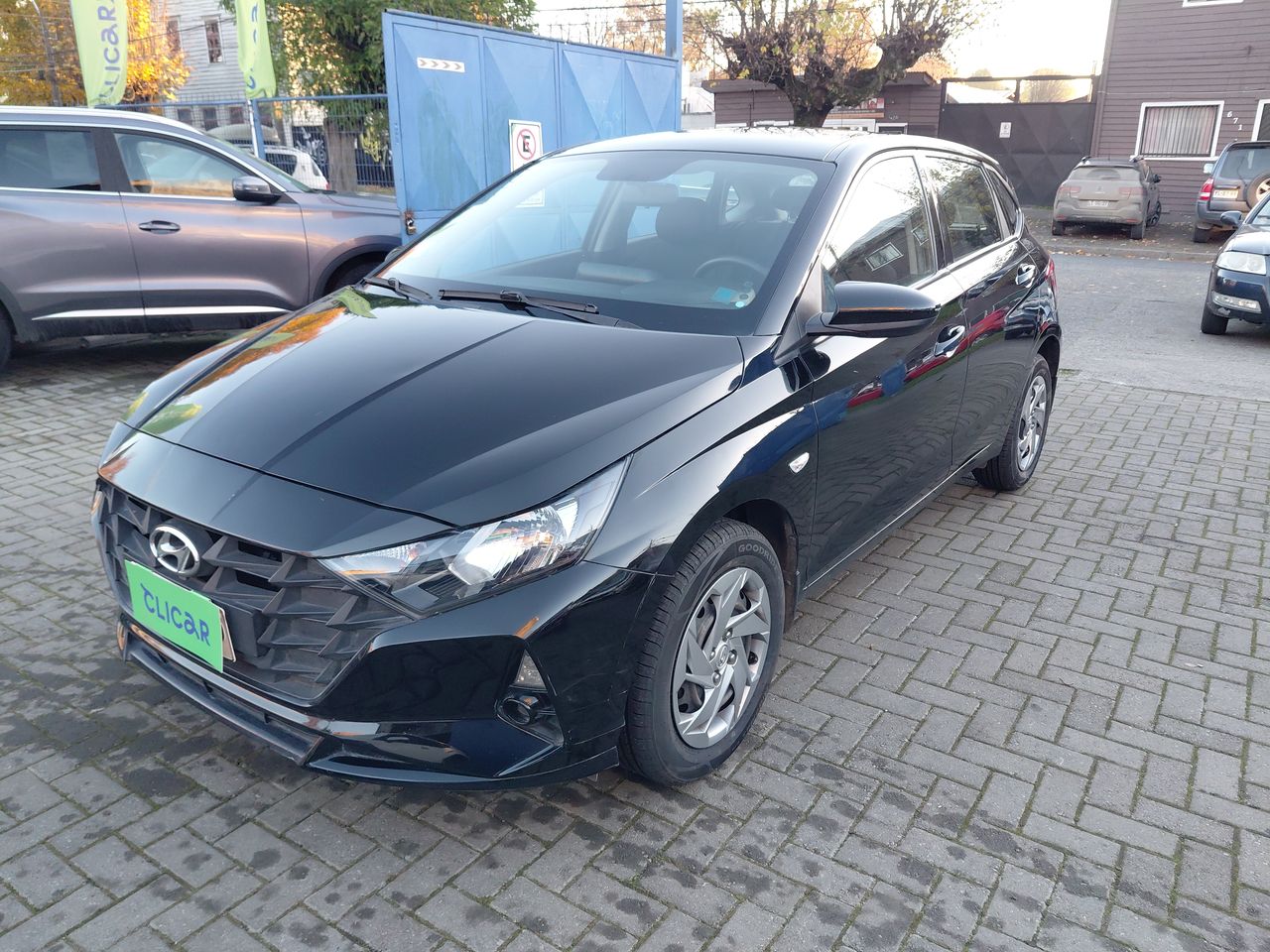 HYUNDAI - 3