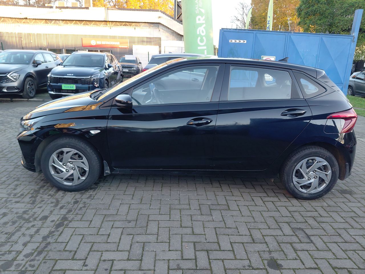 HYUNDAI - 4