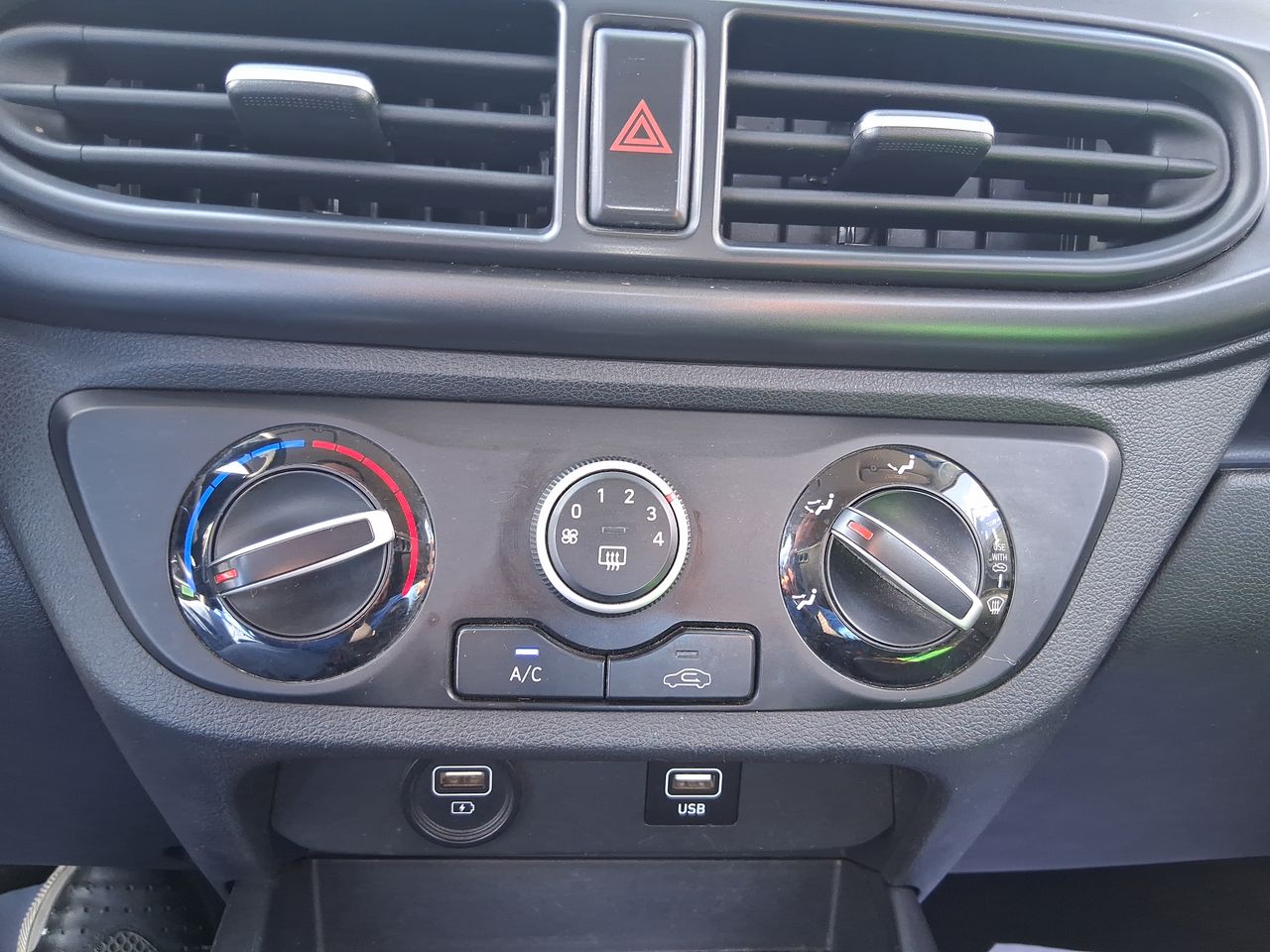 HYUNDAI - 26
