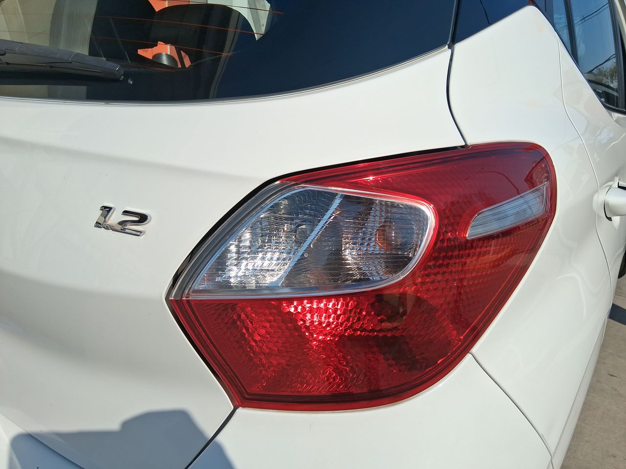 HYUNDAI - 16