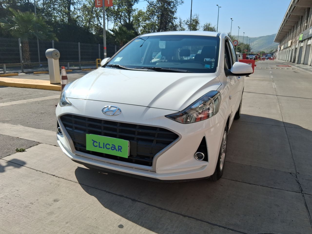 HYUNDAI - 2