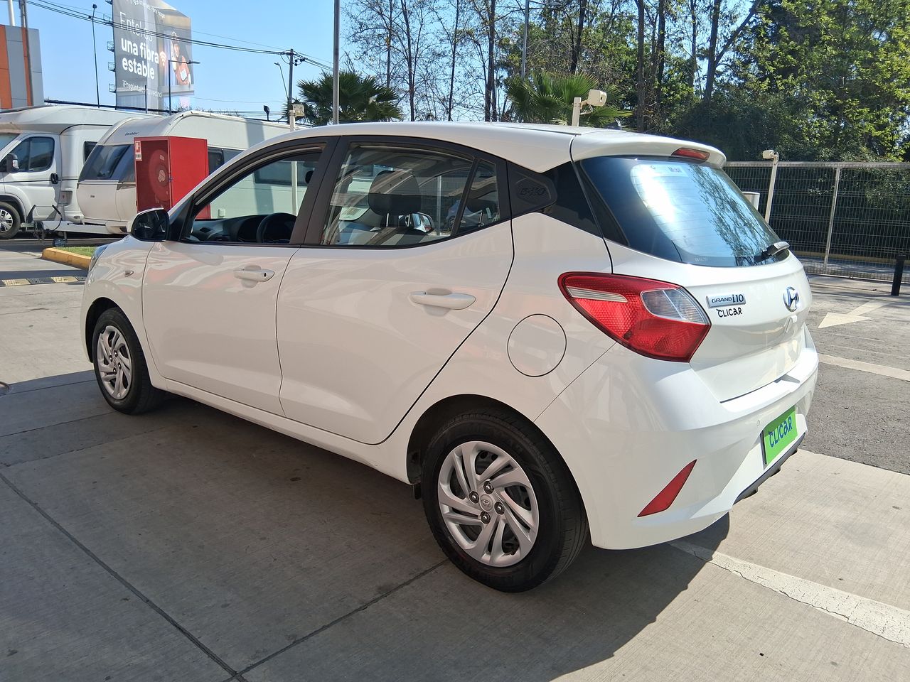 HYUNDAI - 4