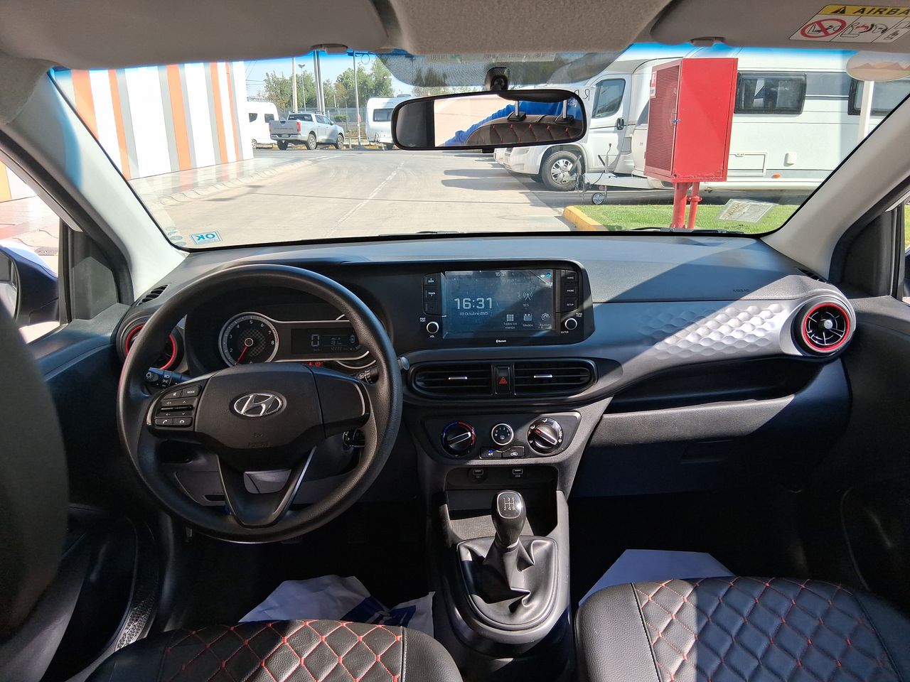 HYUNDAI - 7