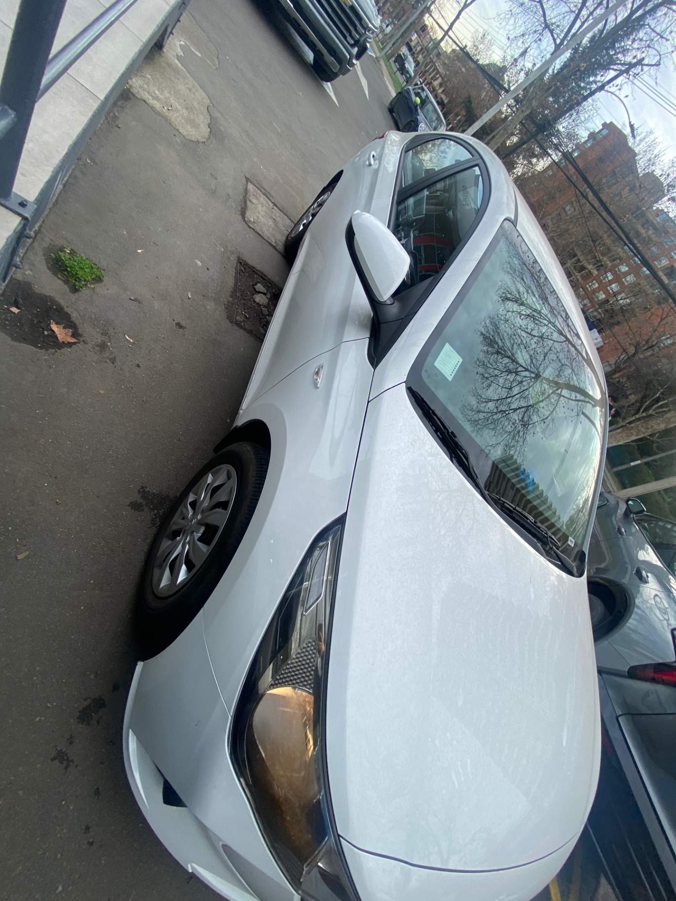 HYUNDAI - 3