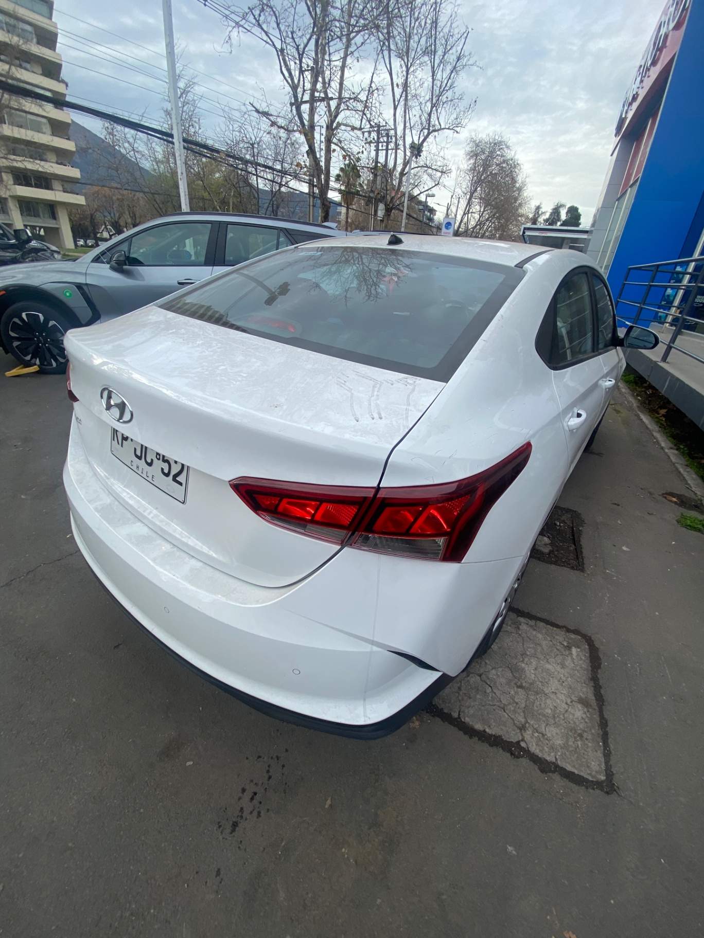 HYUNDAI - 4