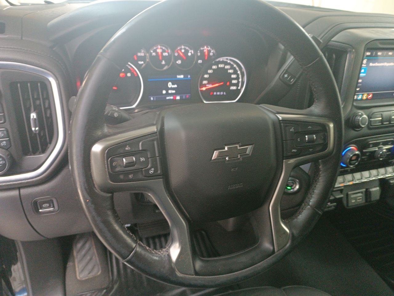 CHEVROLET - 24