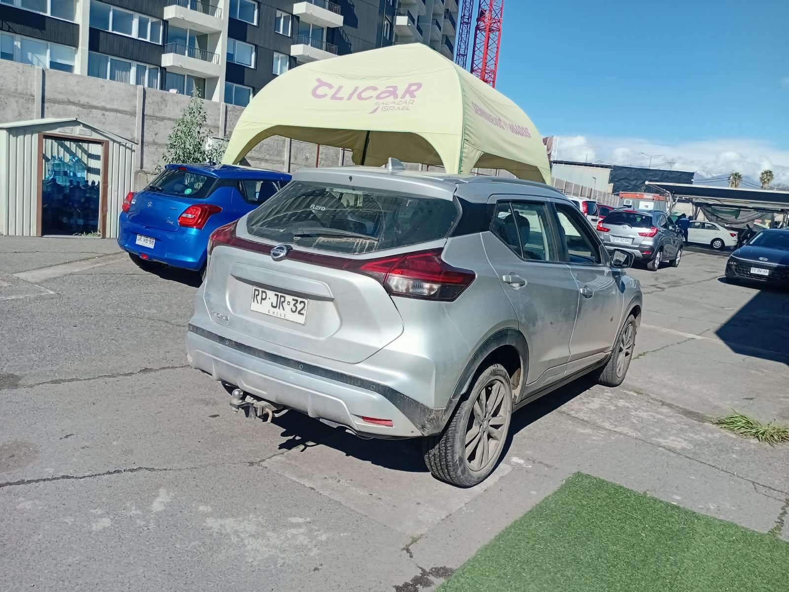 NISSAN - 4