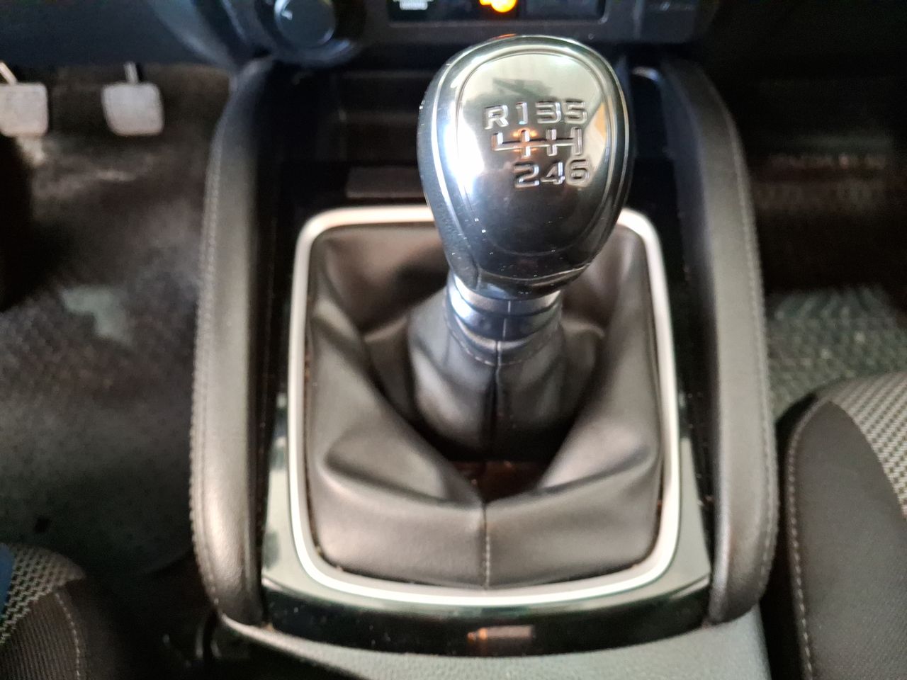 MAZDA - 27
