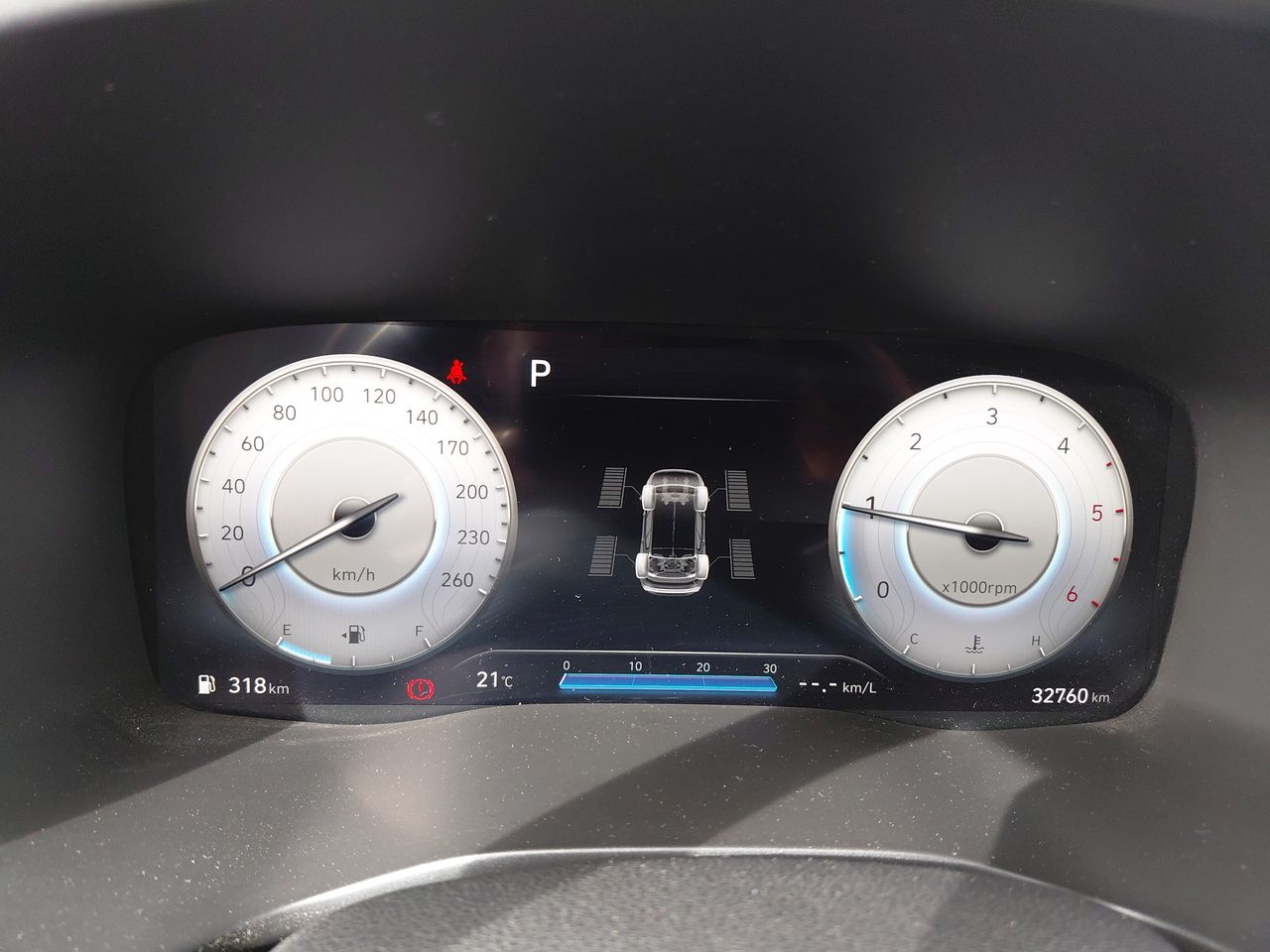 HYUNDAI - 27
