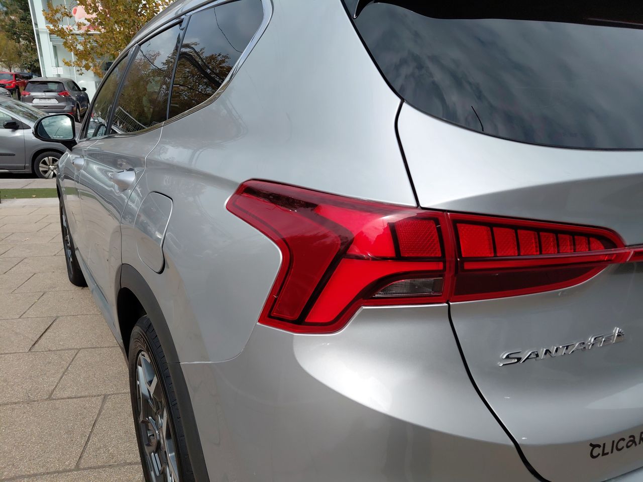 HYUNDAI - 20