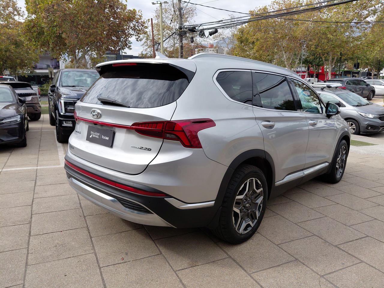 HYUNDAI - 7