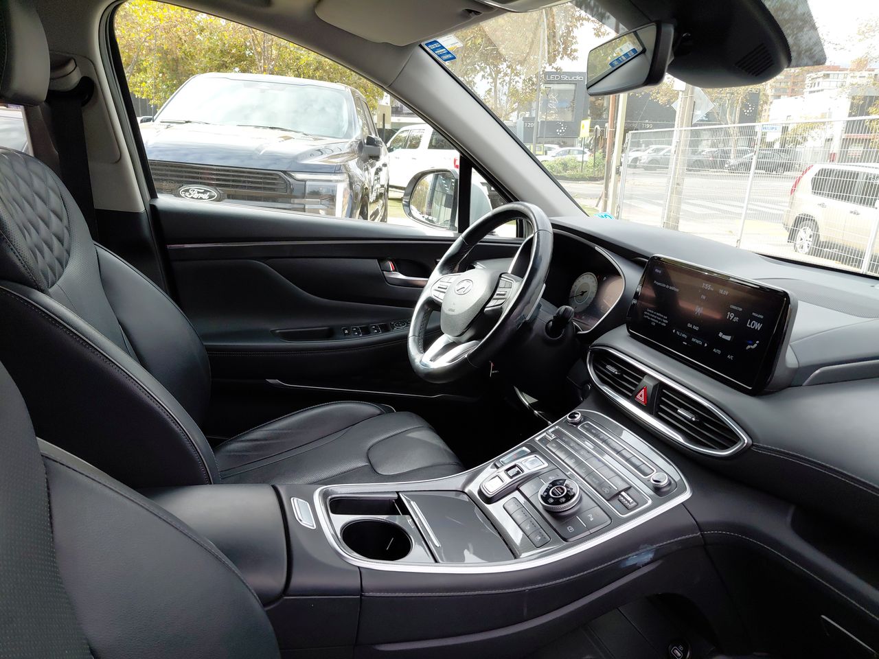 HYUNDAI - 16