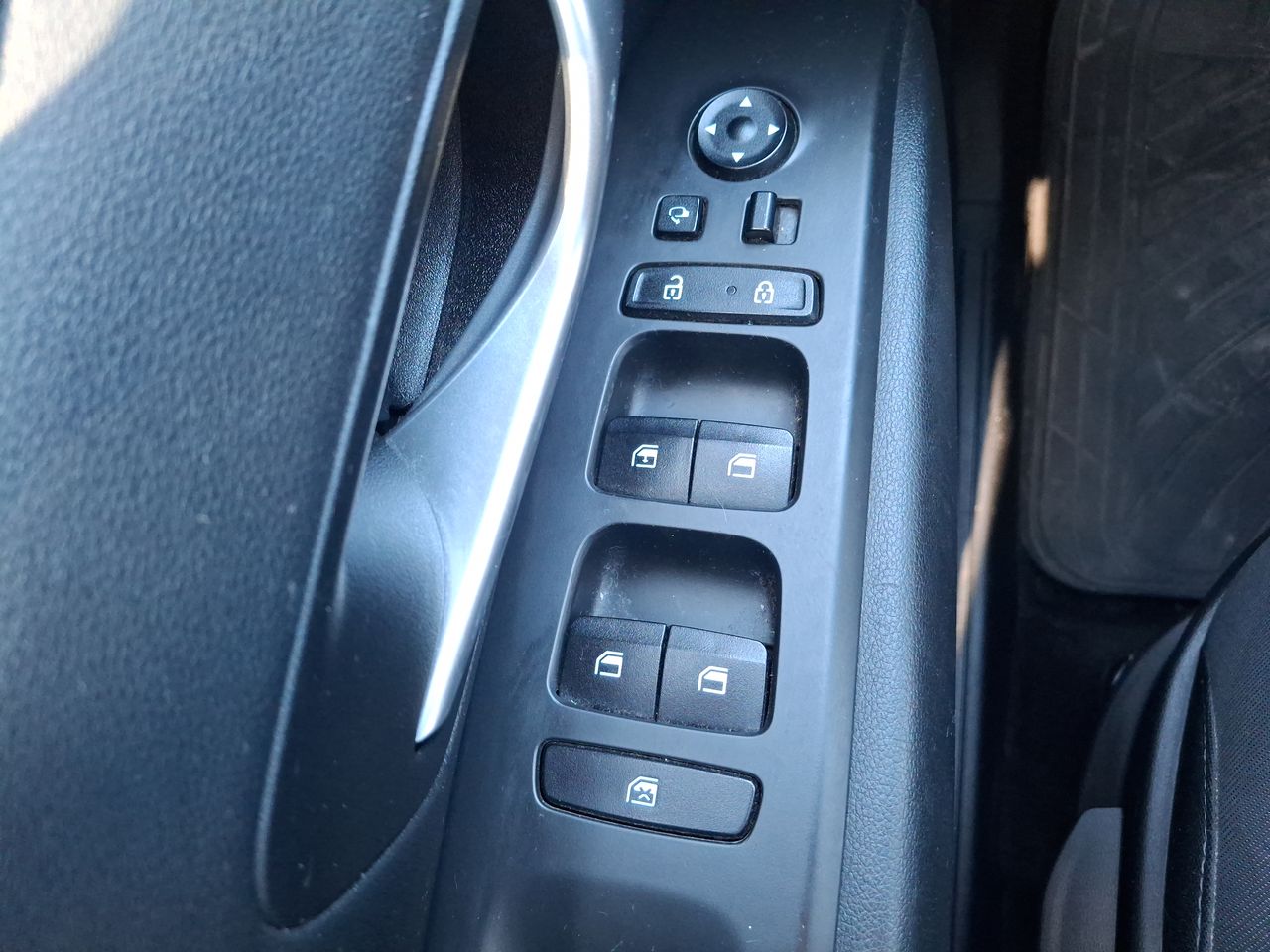HYUNDAI - 13