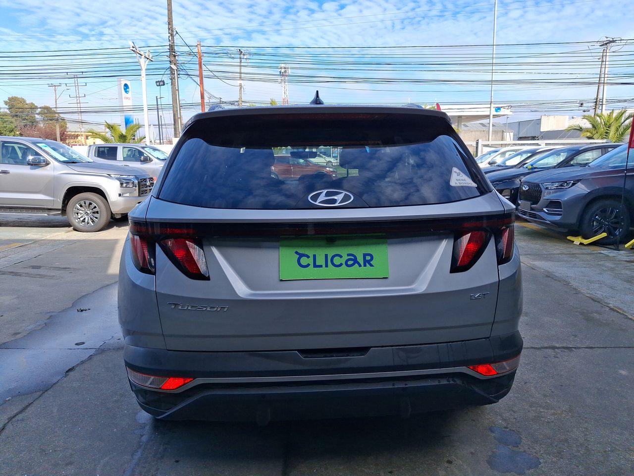 HYUNDAI - 6