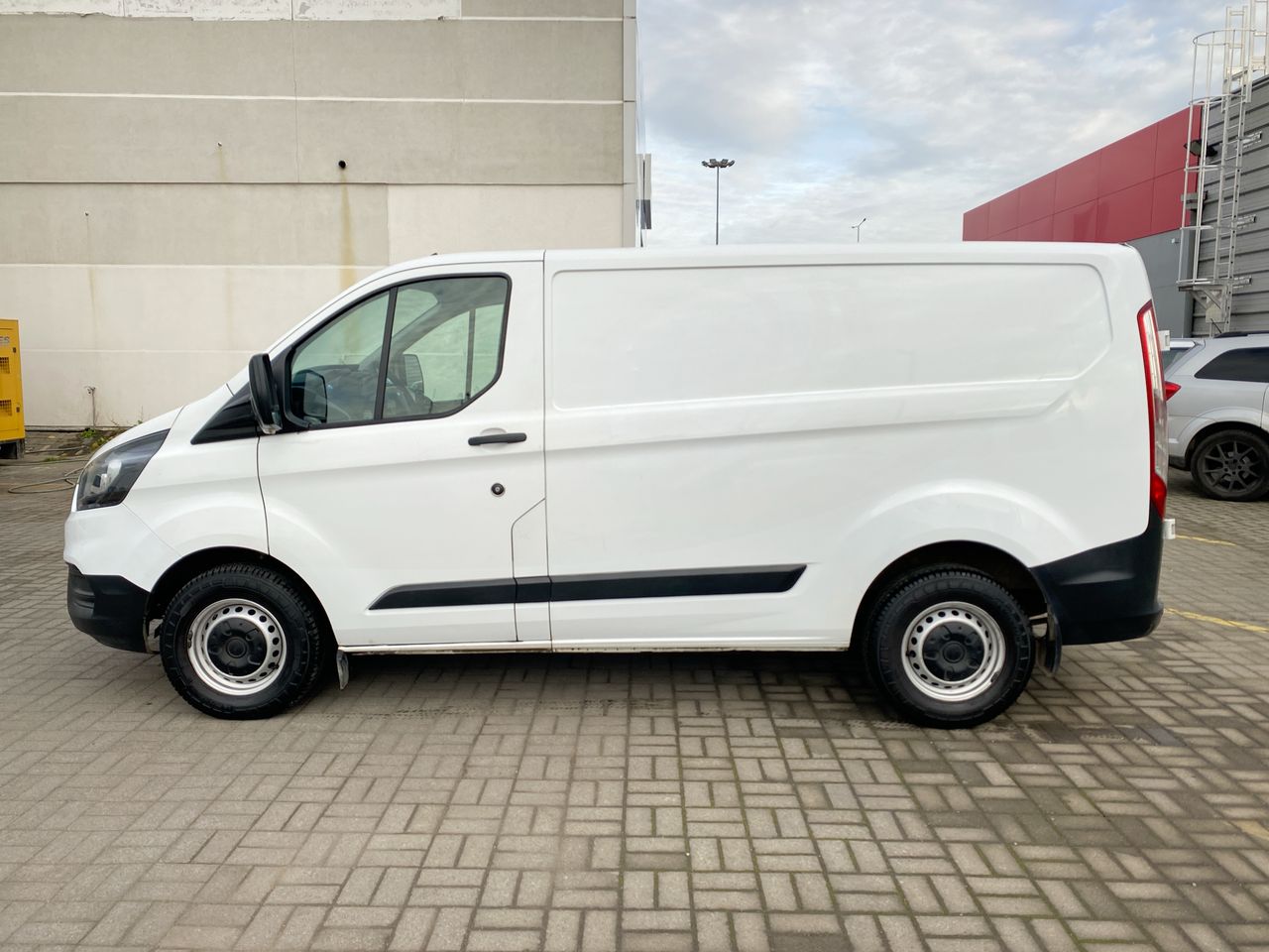 FORD - 4