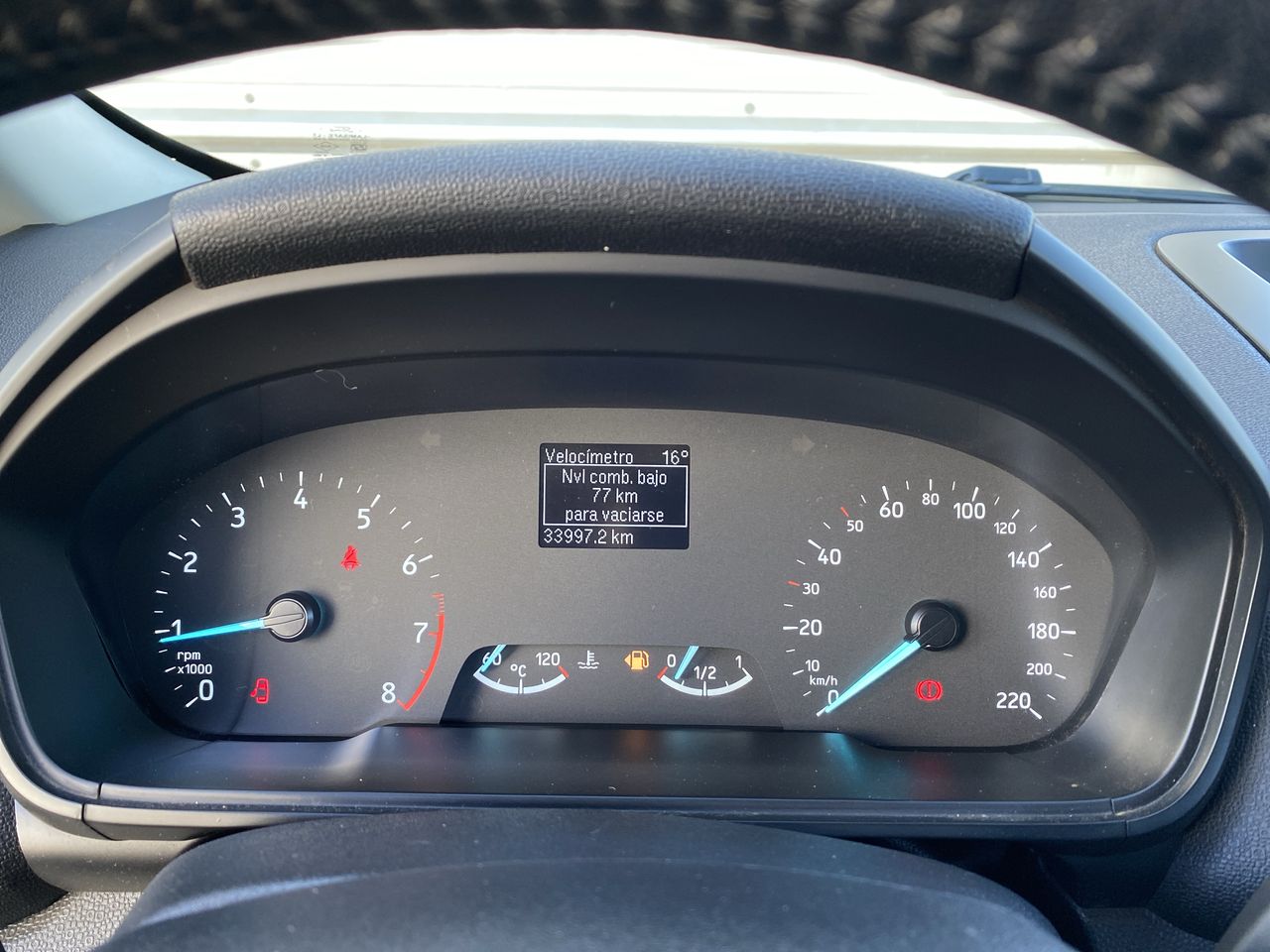 Ford Ecosport — foto 29 de 36