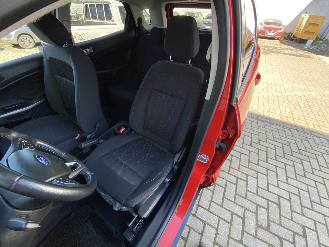 Ford Ecosport — foto 26 de 36