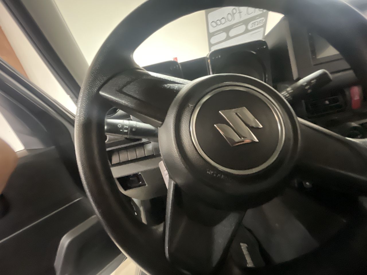 SUZUKI - 27