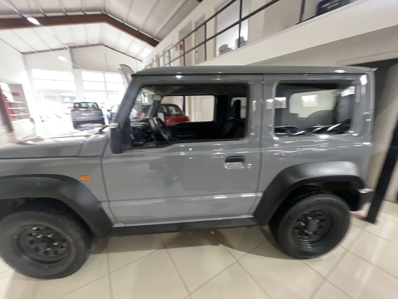 SUZUKI - 8