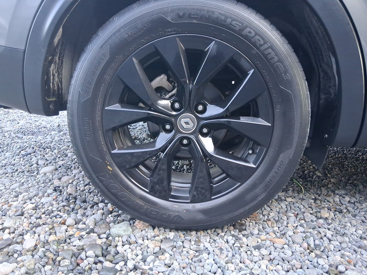 Renault Arkana — foto 10 de 28