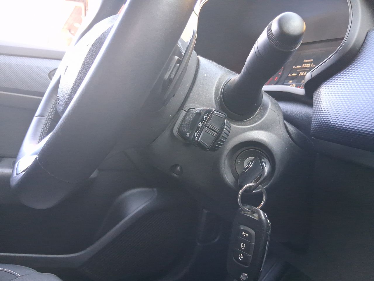 Renault Arkana — foto 28 de 28