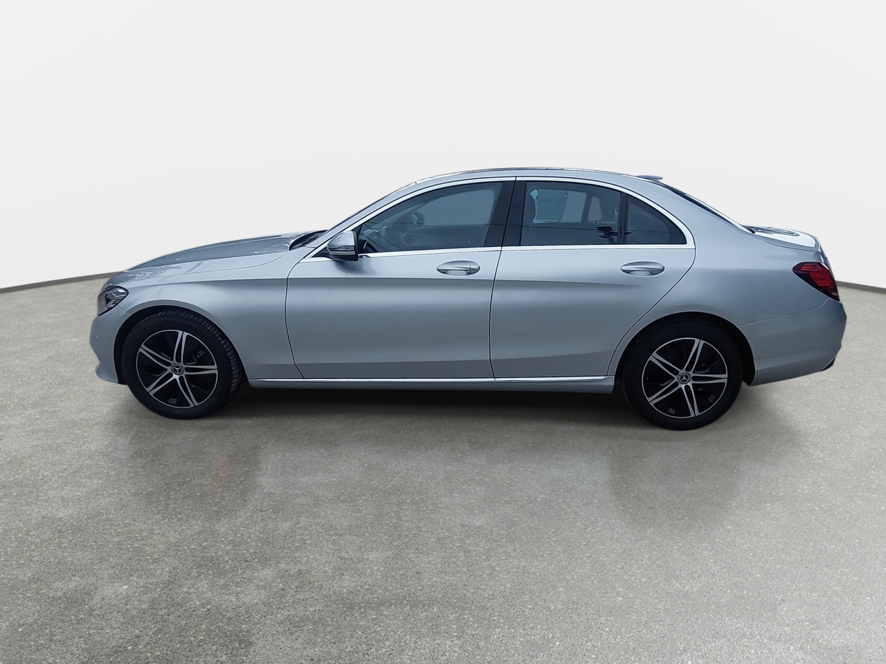 MERCEDES BENZ - 4