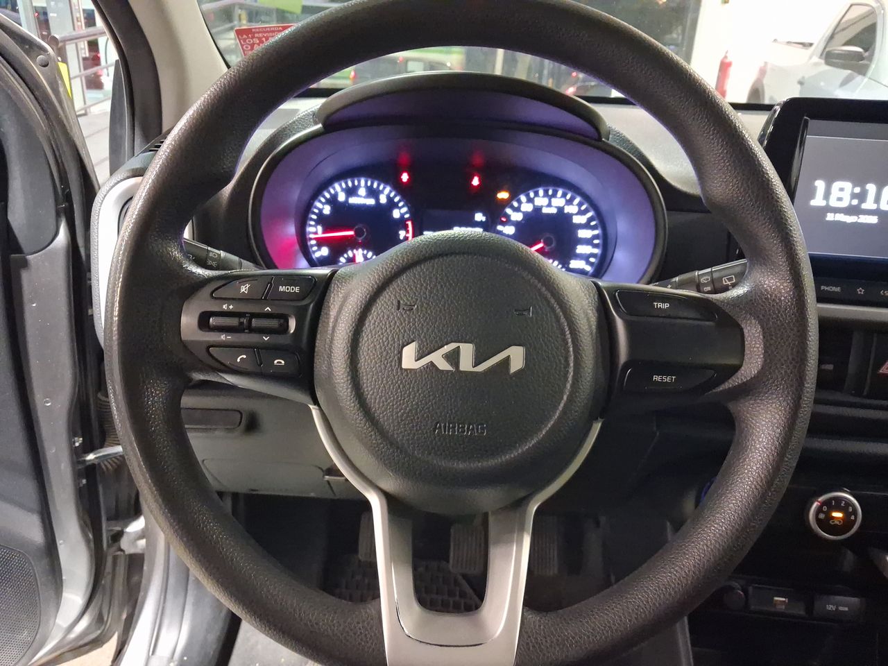 KIA - 25