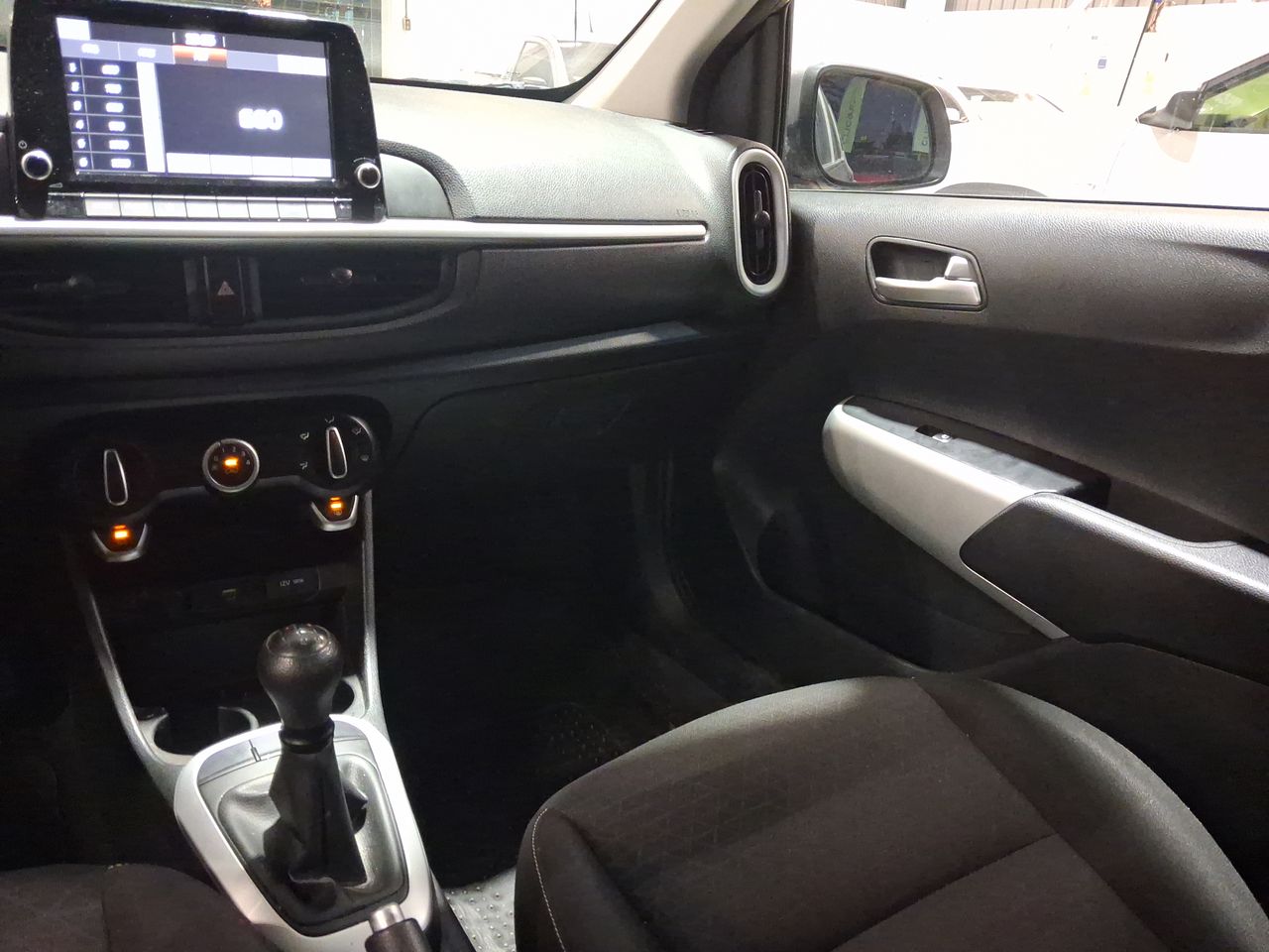 KIA - 12