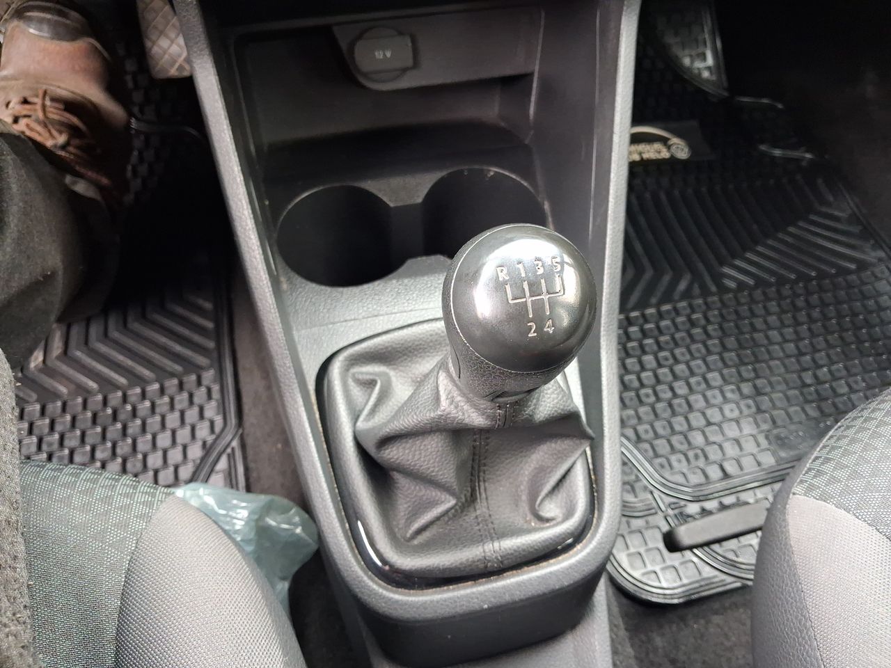 VOLKSWAGEN - 21