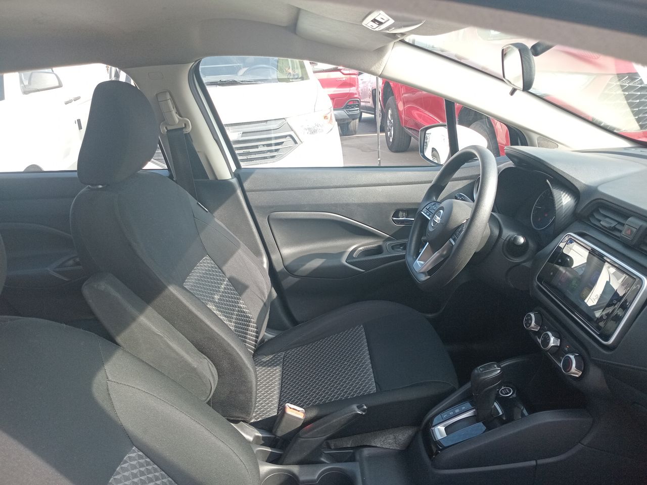 NISSAN - 6