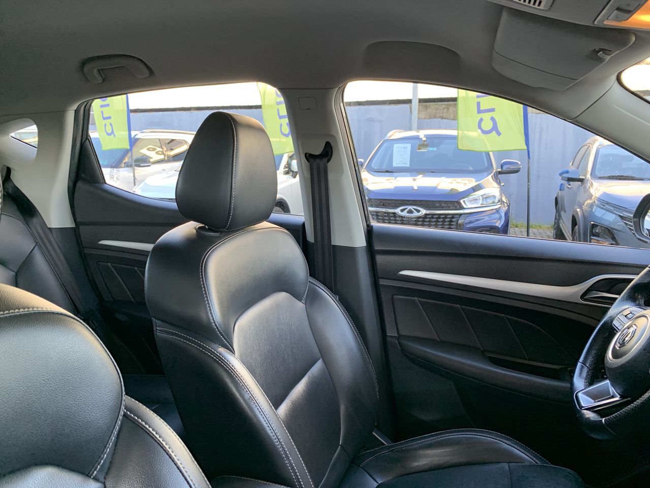 MG Zs — foto 16 de 35