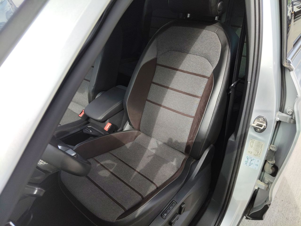 SEAT - 9