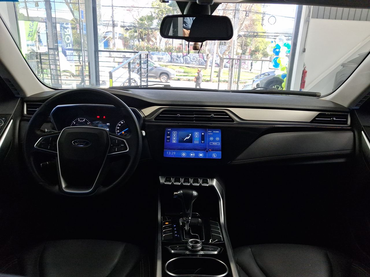 Ford Territory — foto 30 de 31