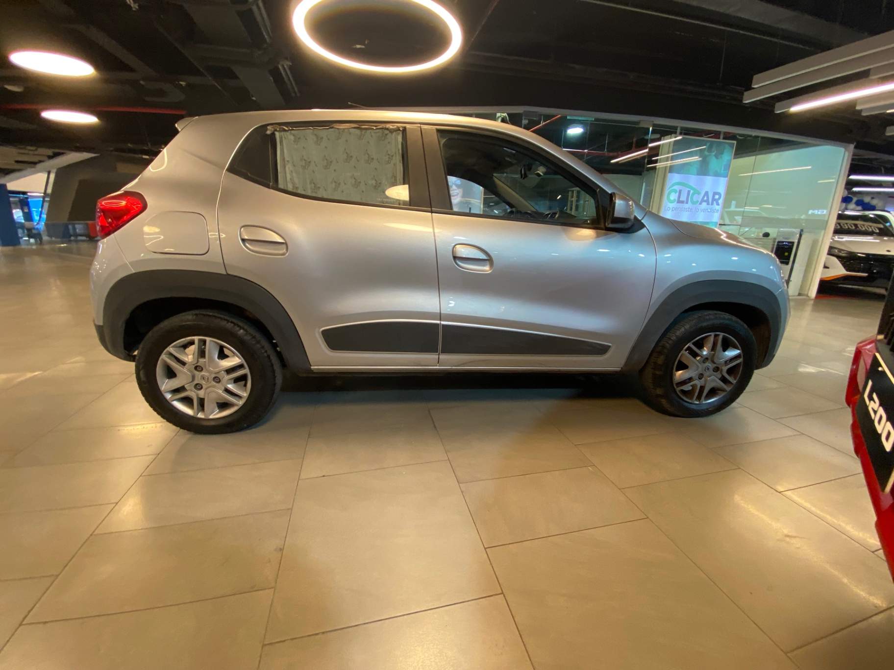 RENAULT - 3