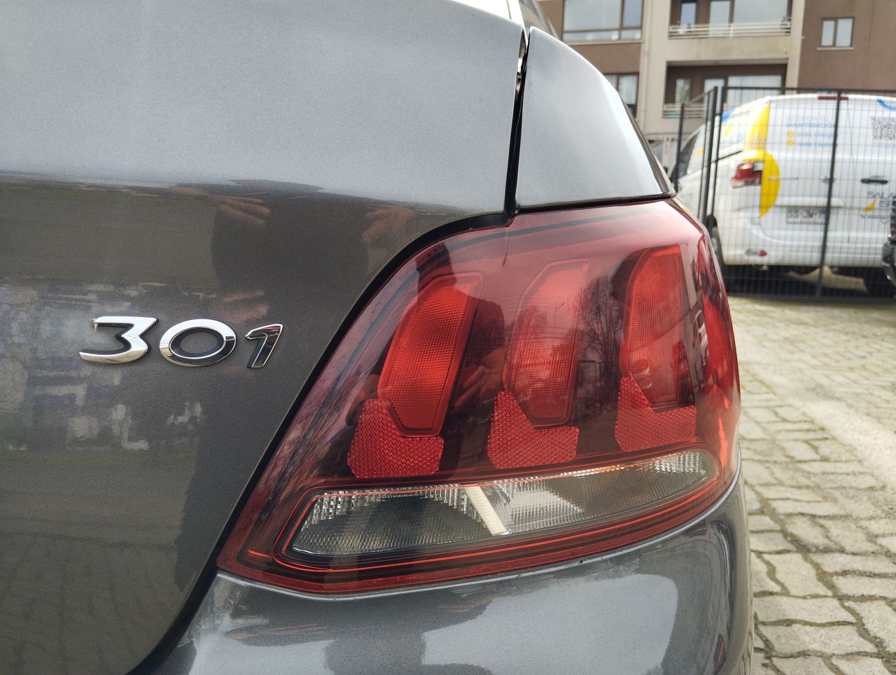 PEUGEOT - 20