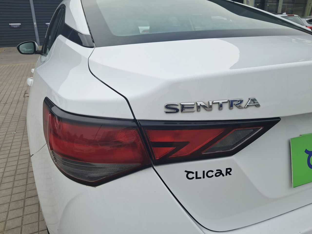 NISSAN - 12