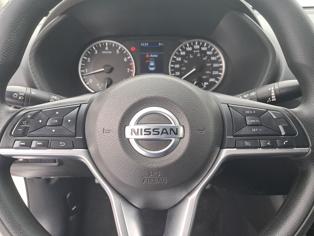 NISSAN - 17