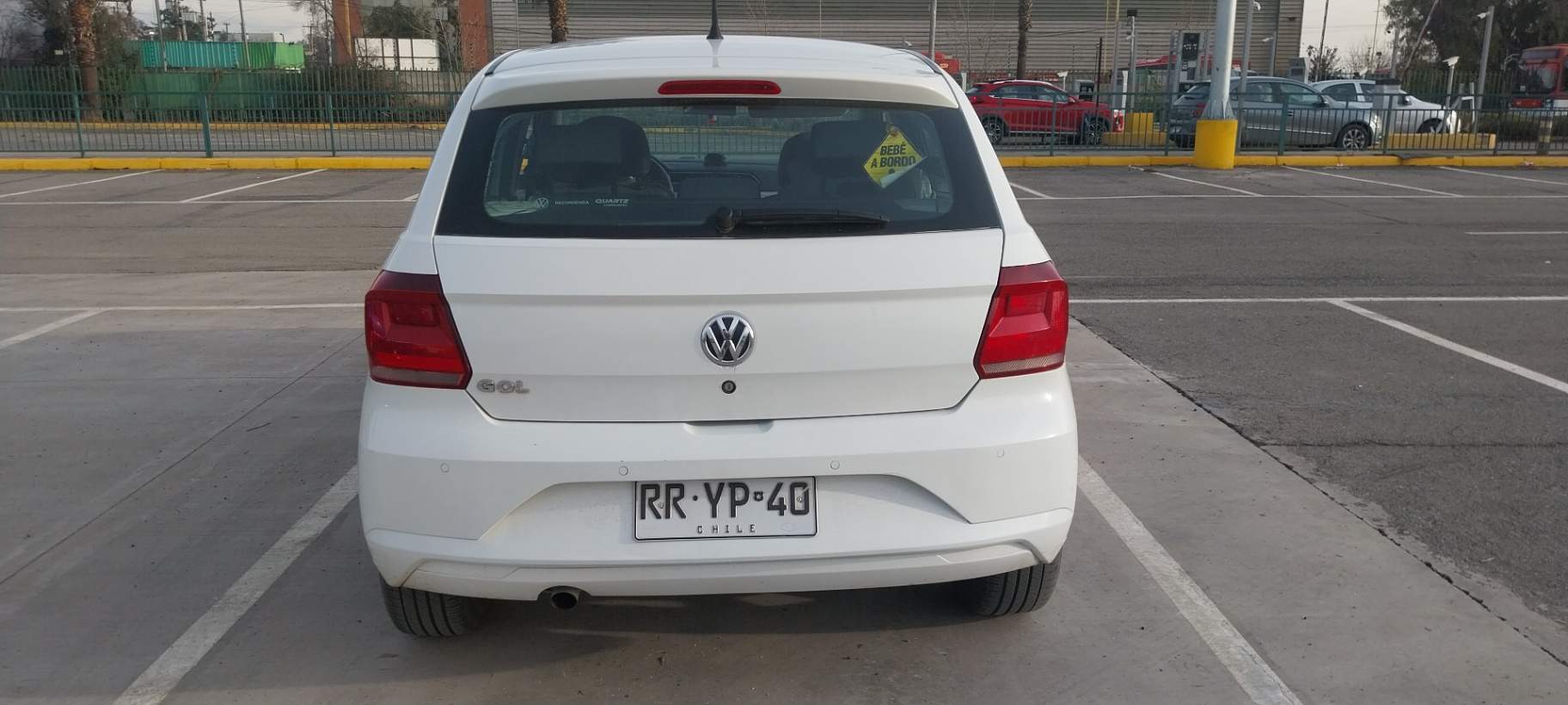 VOLKSWAGEN - 4