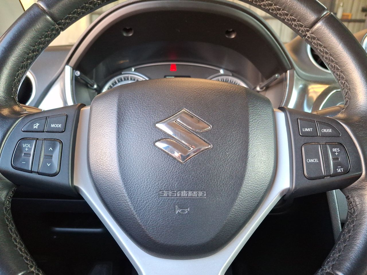 SUZUKI - 26