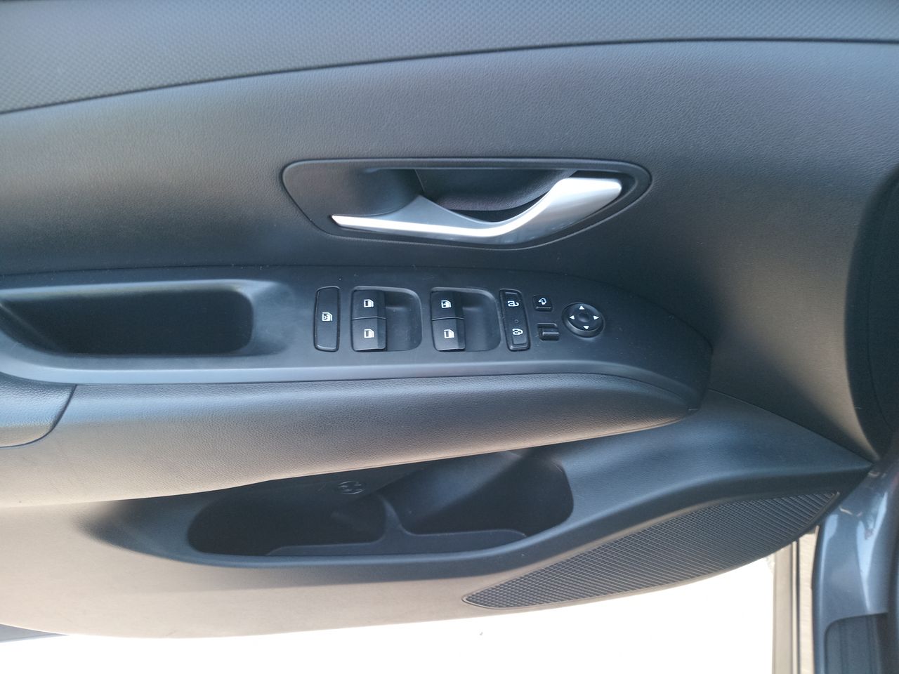 HYUNDAI - 13