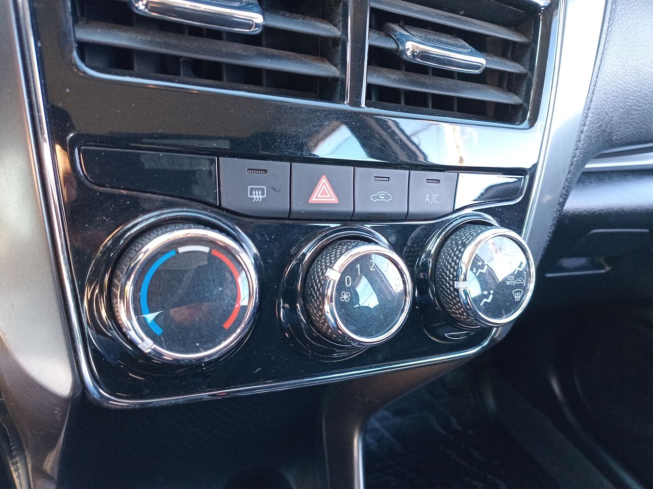 TOYOTA - 30